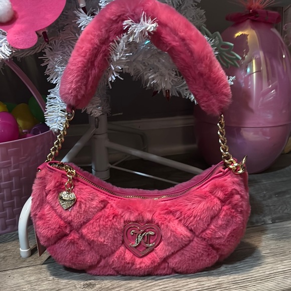Juicy Couture Handbags - Juicy Couture Pink Quilted Shoulder Bag
